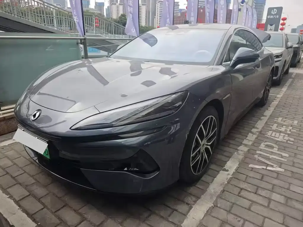 Denza Z9 2024 1100km four-wheel drive Max version