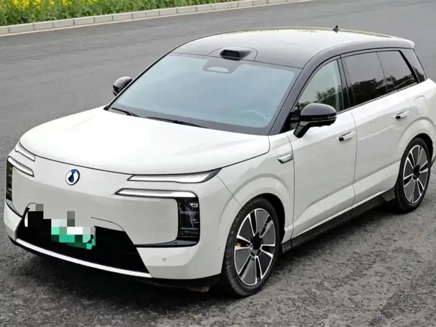 Denza N8L 2025 Honor Model