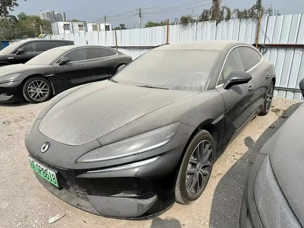 Denza Z9 2024 1100km four-wheel drive Max version