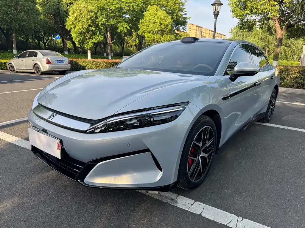 BYD 汉L 2025