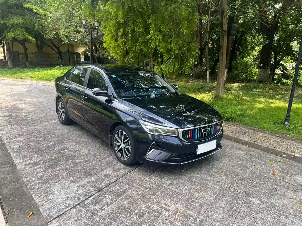 Geely Emgrand L 2022