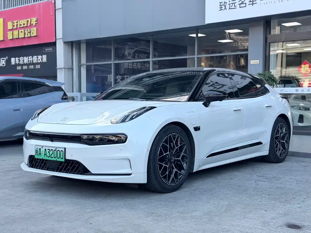 Zeekr 001 2023