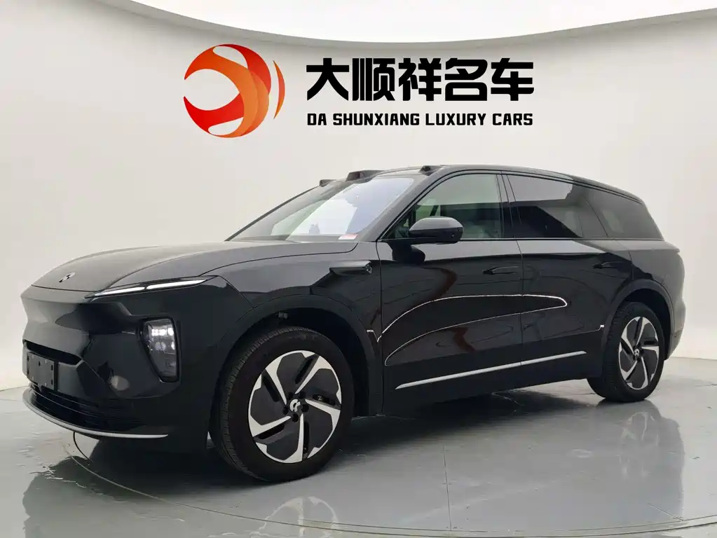 NIO ES8 2023