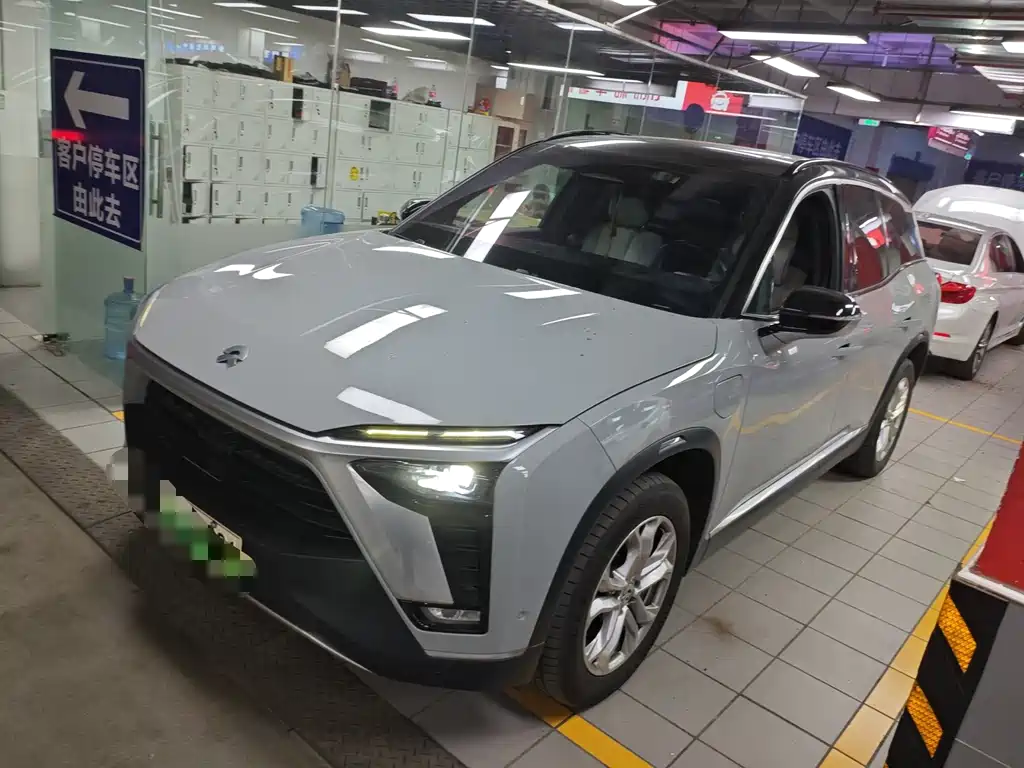 NIO ES8 2020