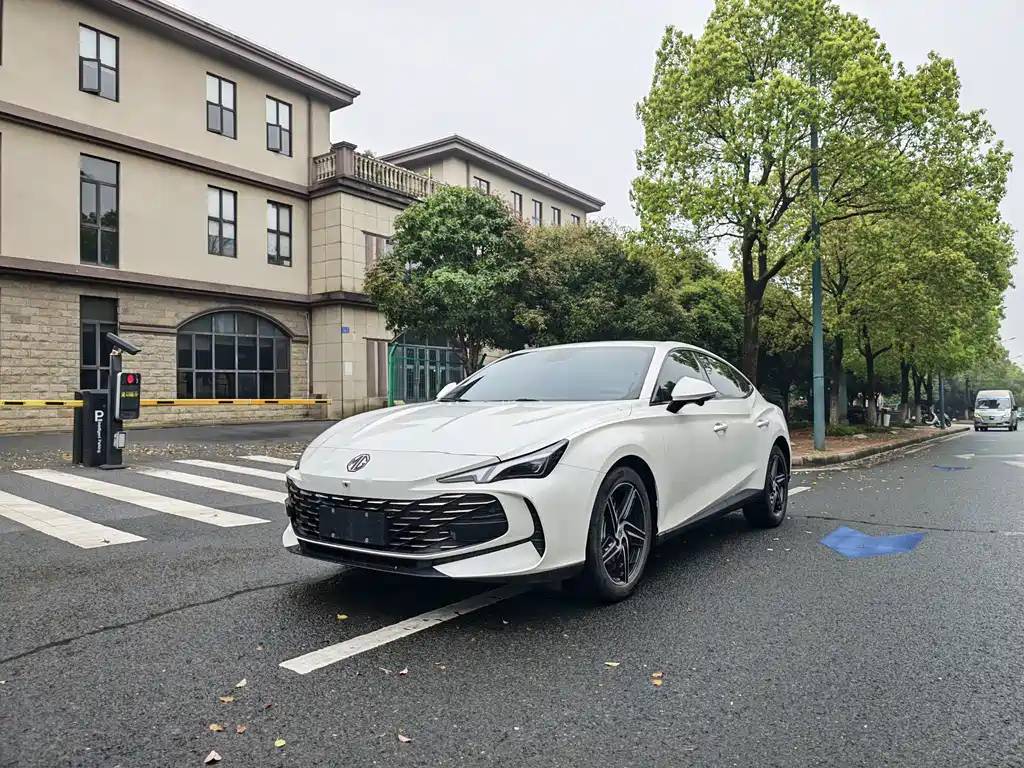 MG MG7 2023