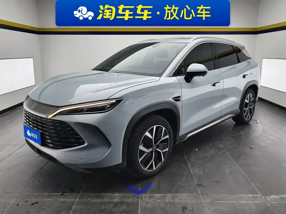 BYD L DM-i 2025