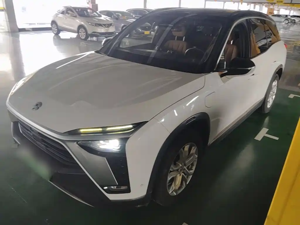 NIO ES8 2020