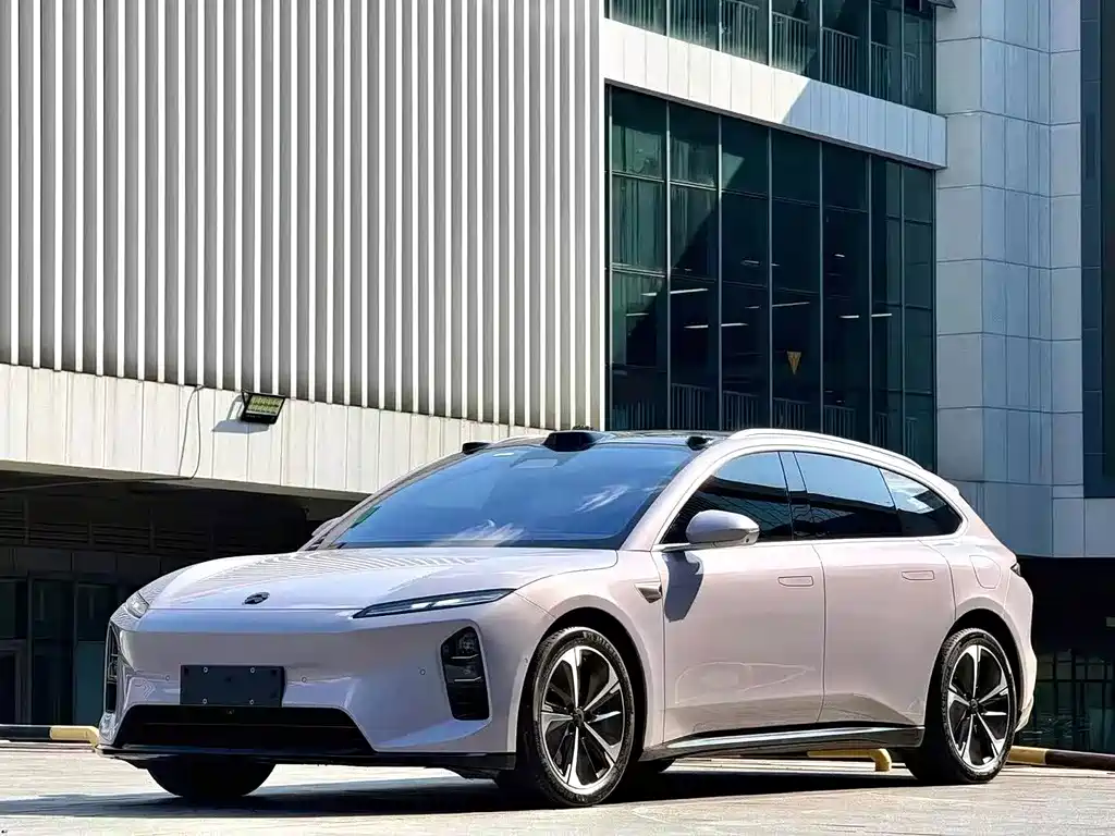 NIO ET5T 2025