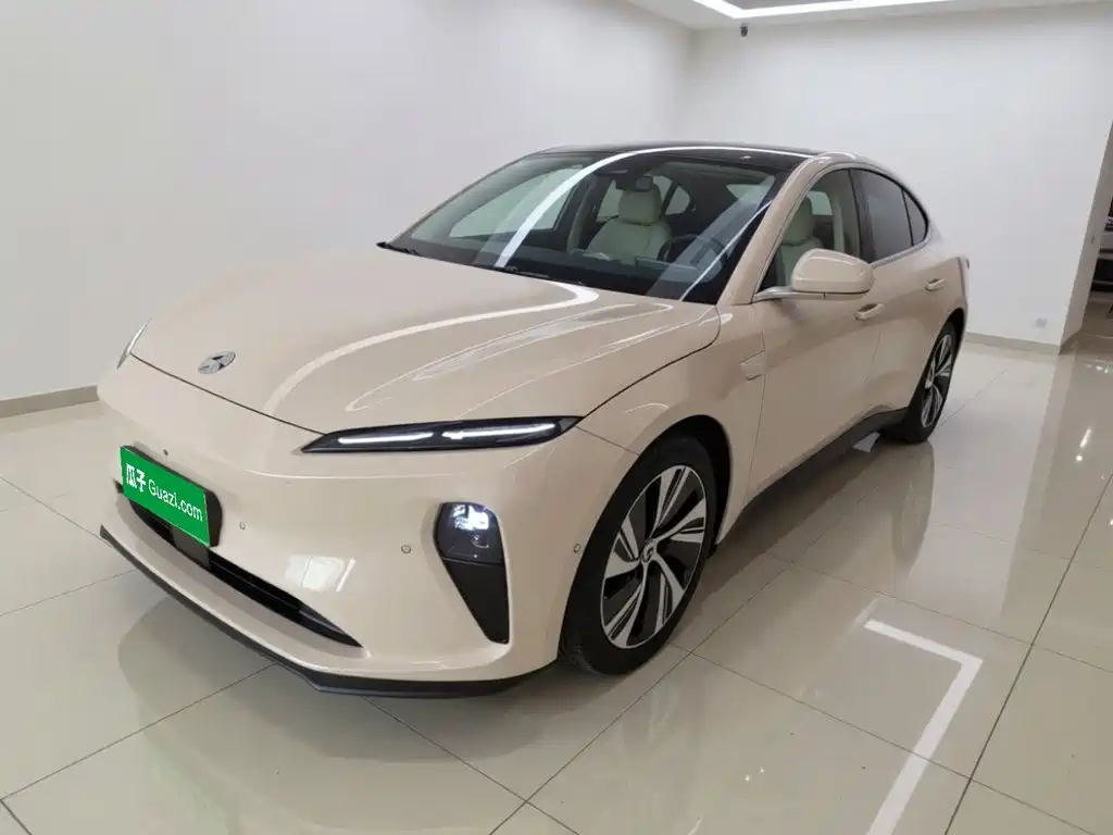 NIO ET5 2025