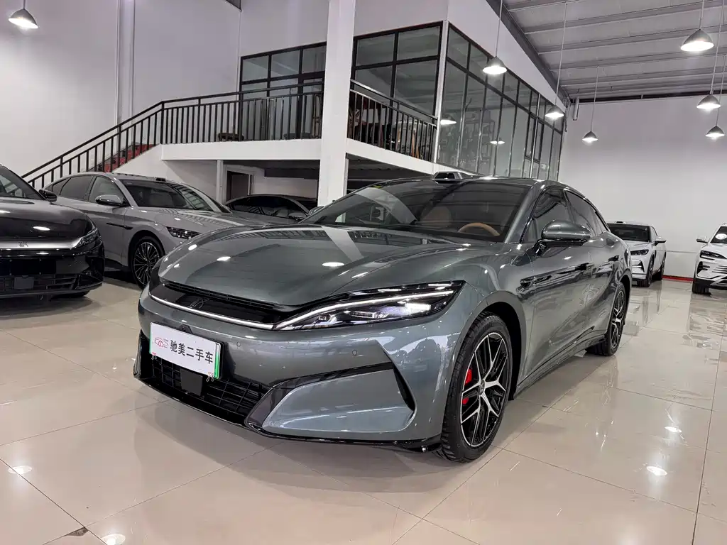 BYD 汉L 2025