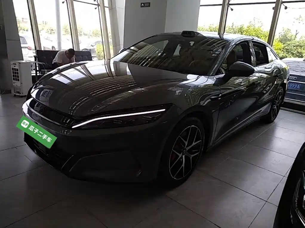 BYD 汉L 2025