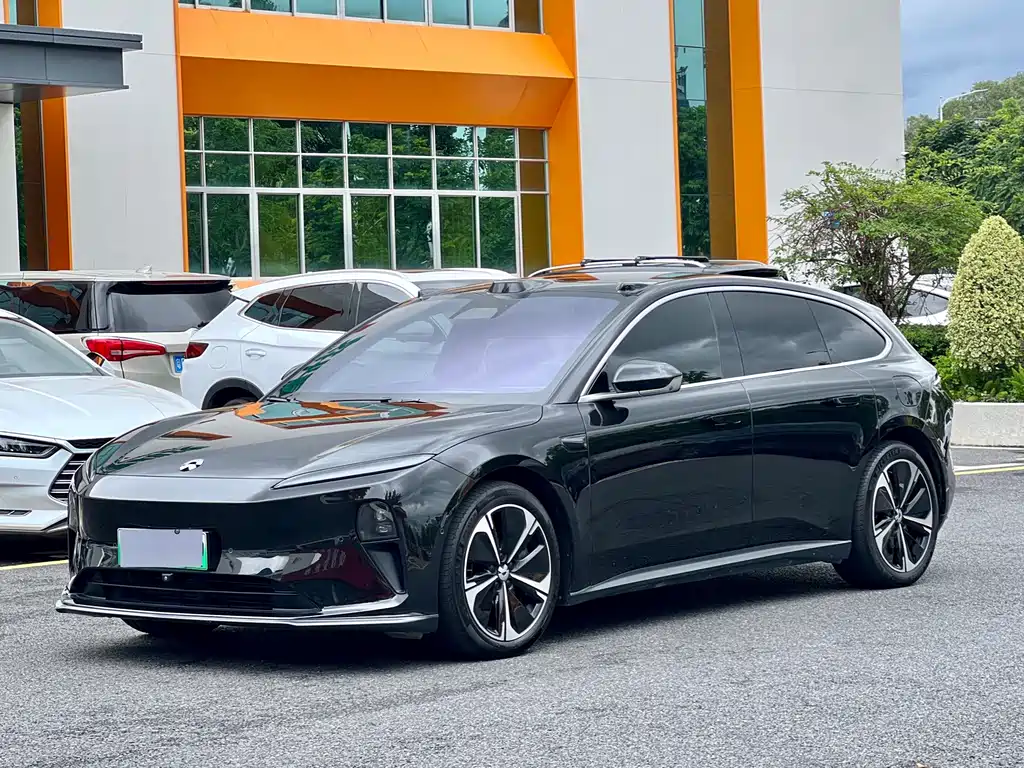 NIO ET5T 2024