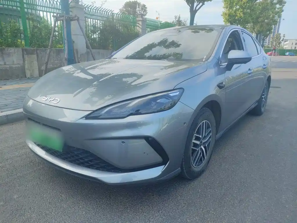 BYD Seal 05 DM-i 2025