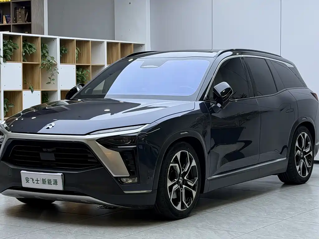 NIO ES8 2022