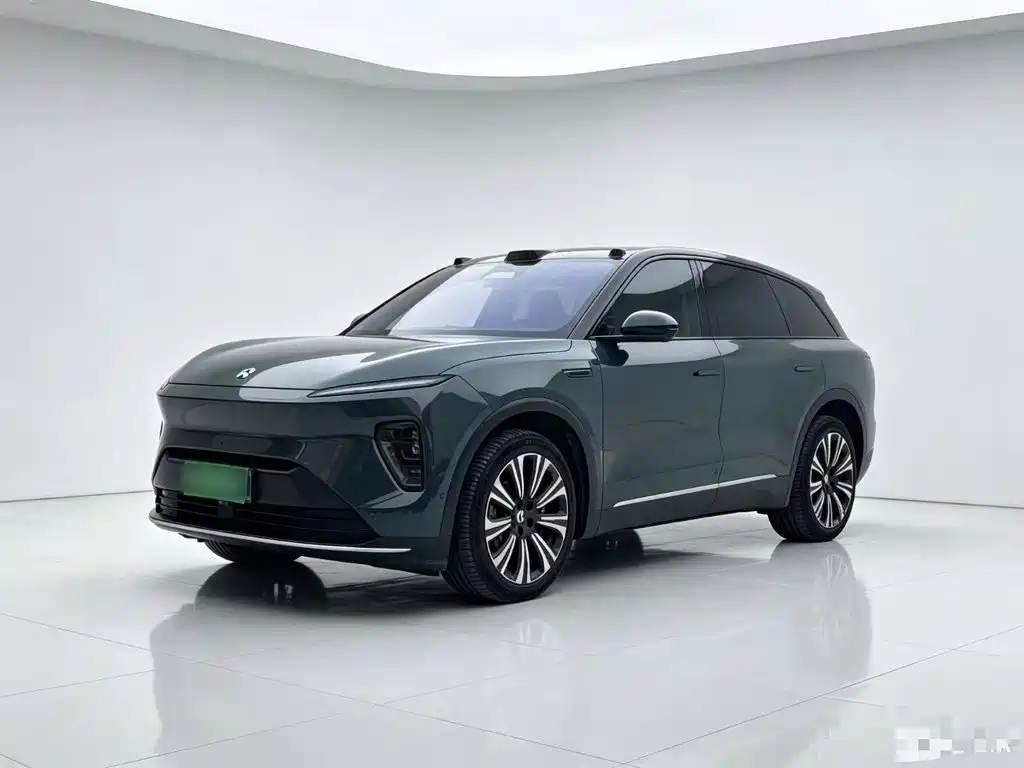 NIO ES8 2024