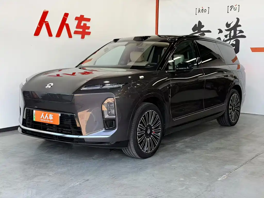 NIO ES8 2025