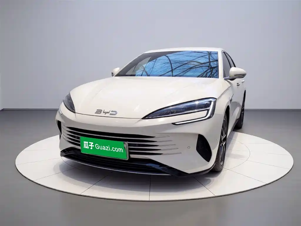 BYD Seal 07 DM-i 2025