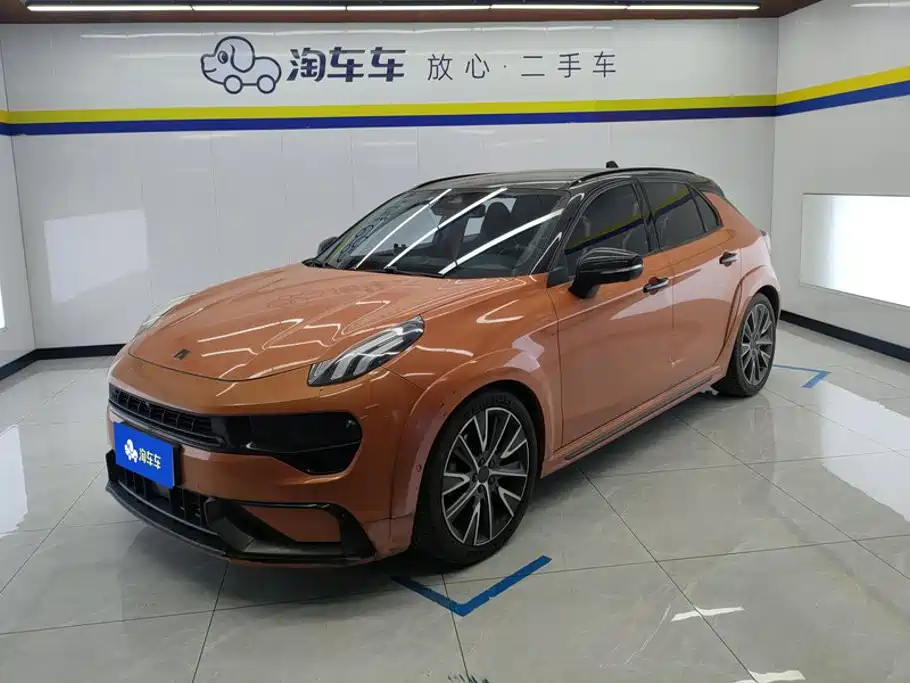 Lynk & Co 02 Hatchback 2021