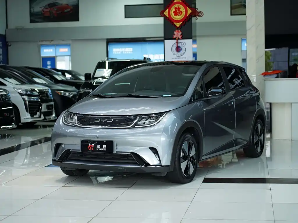 BYD Dolphin 2023