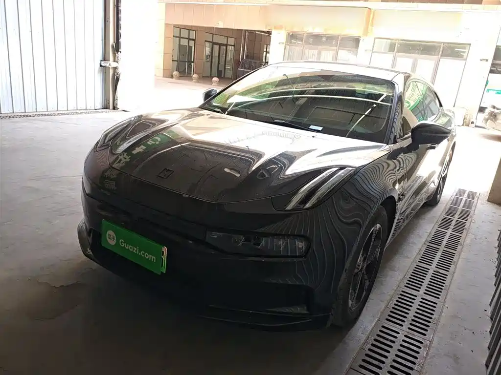 Zeekr 001 2023