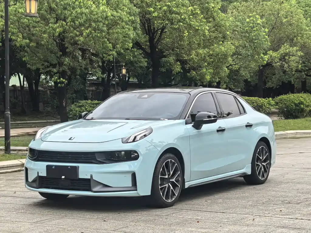 Lynk & Co 03 2021