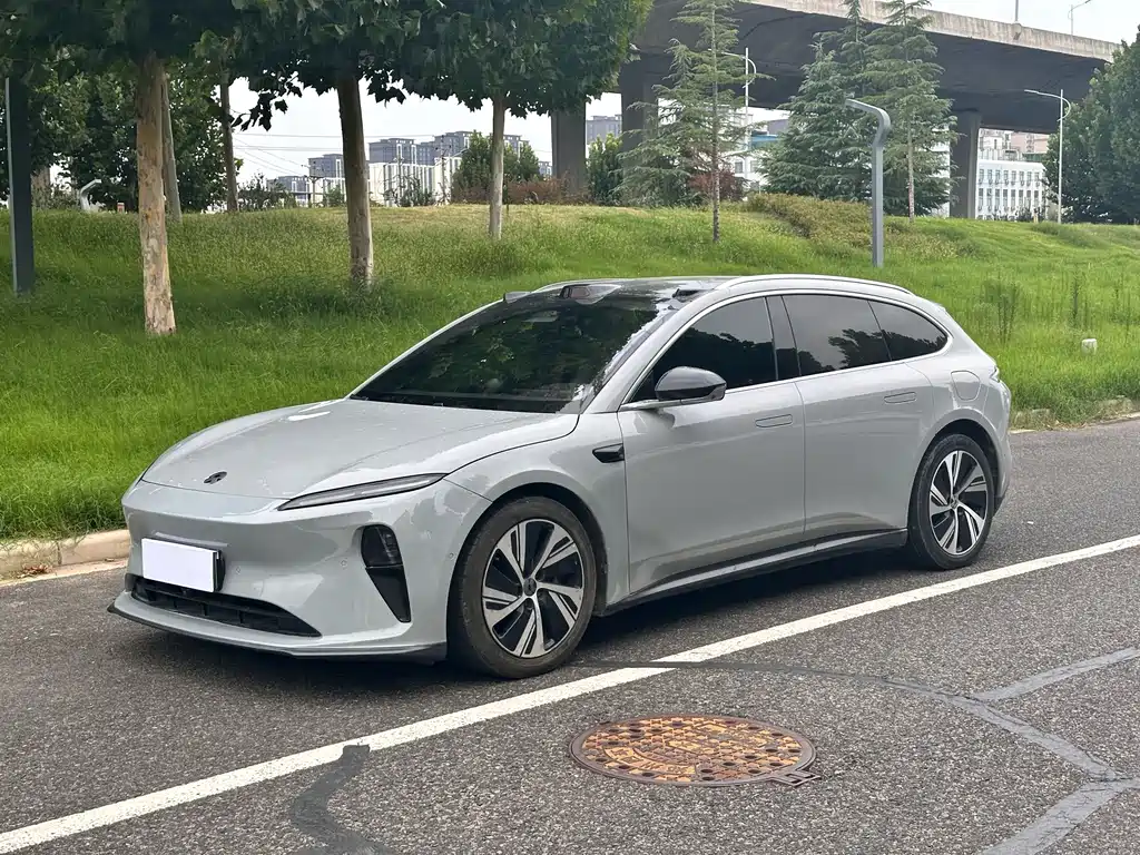 NIO ET5T 2023