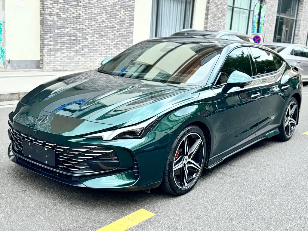 MG MG7 2023