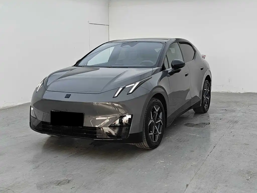 Lynk & Co Z20 2024