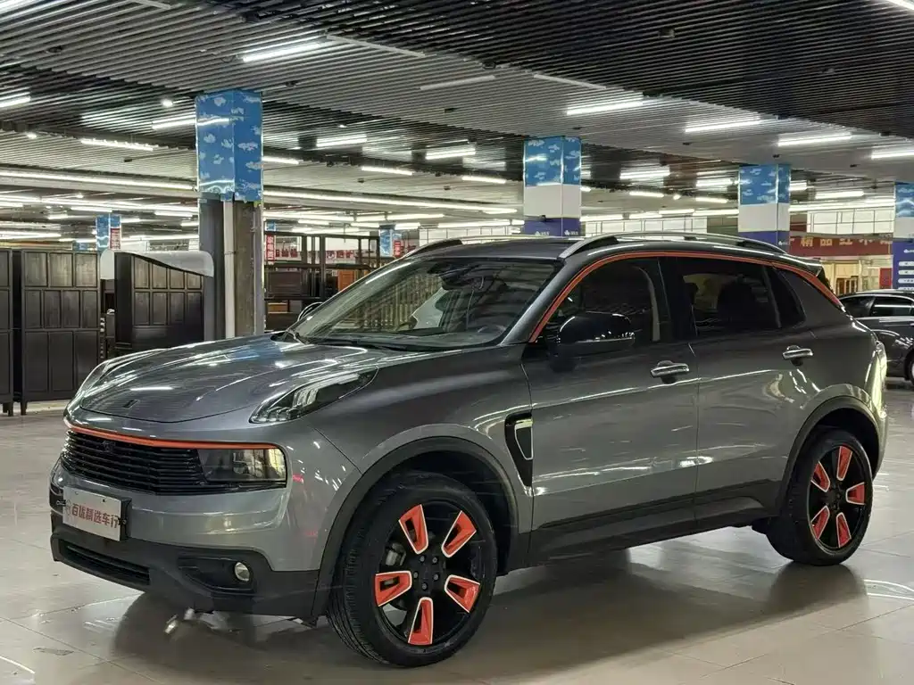 Lynk & Co 01 2020