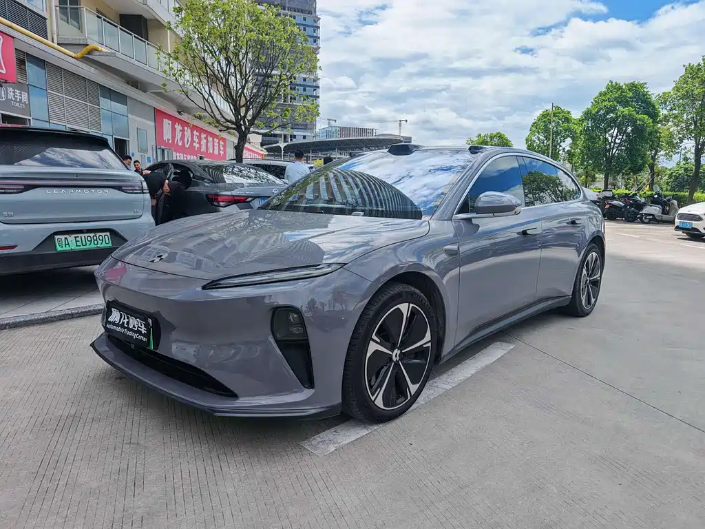 NIO ET5T 2025