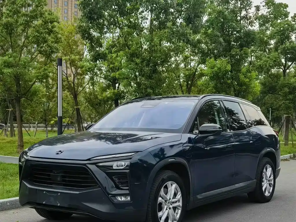 NIO ES8 2019