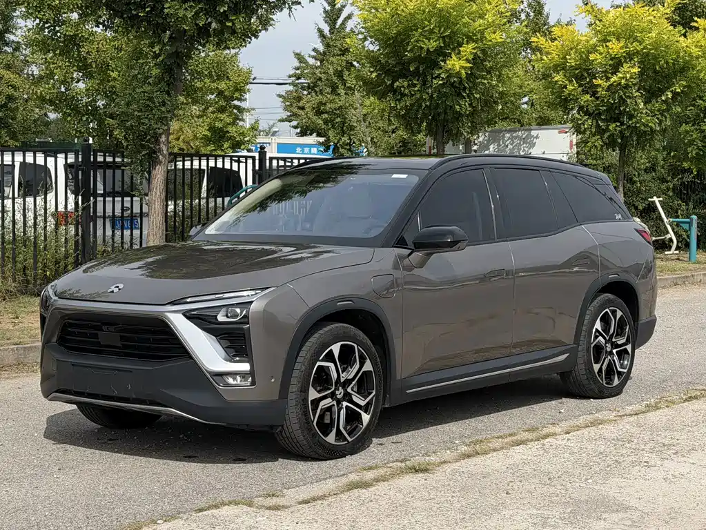 NIO ES8 2018