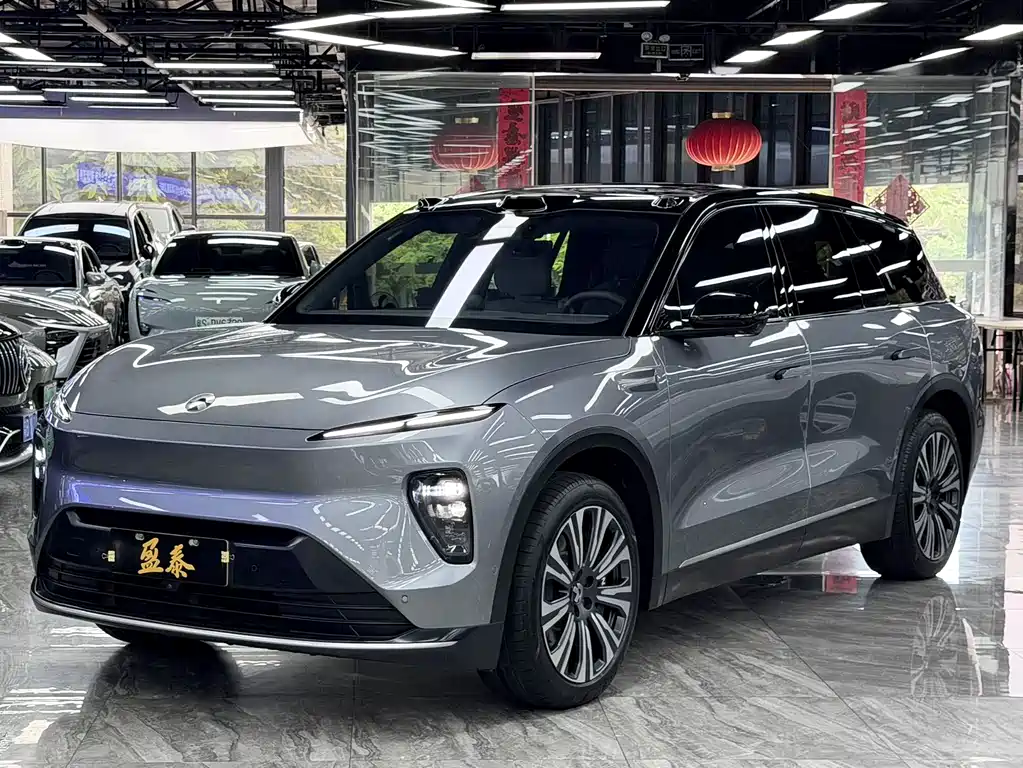 NIO ES8 2024