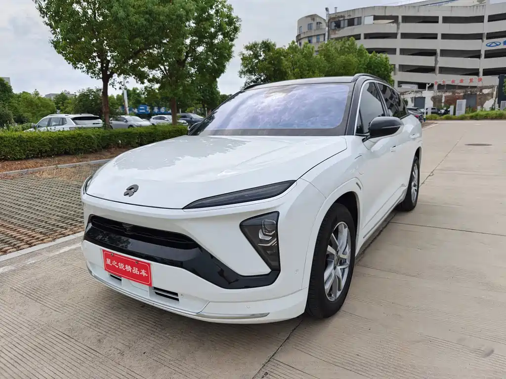 NIO ES6 2021