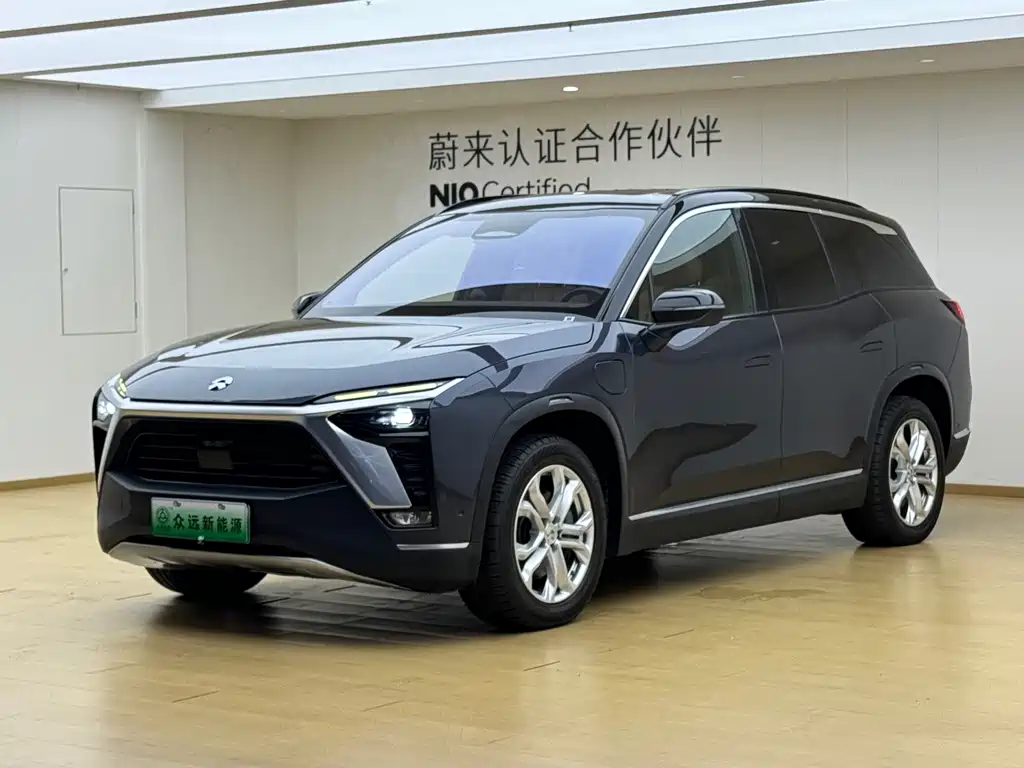 NIO ES8 2021