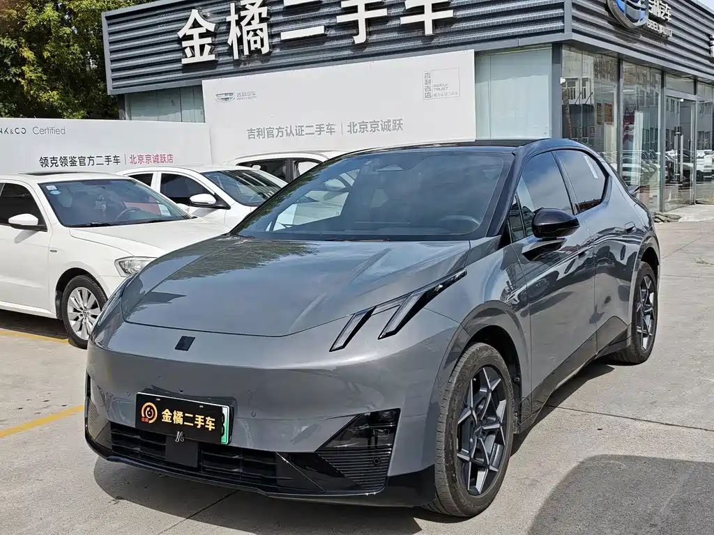 Lynk & Co Z20 2024