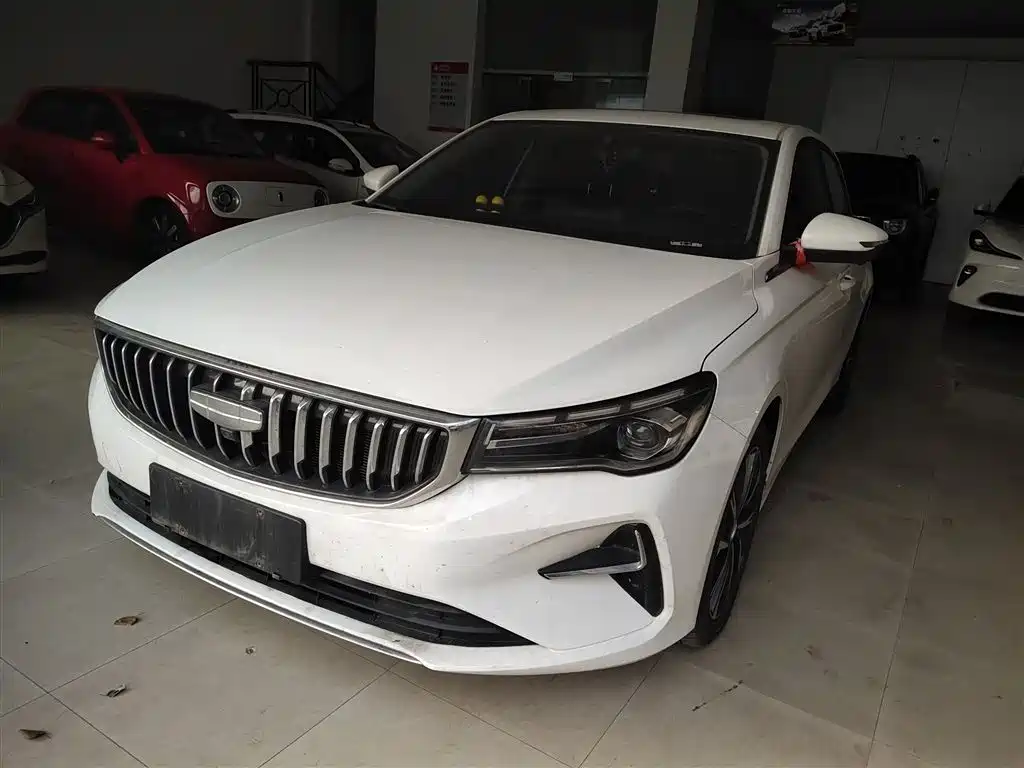 Geely Emgrand 2024