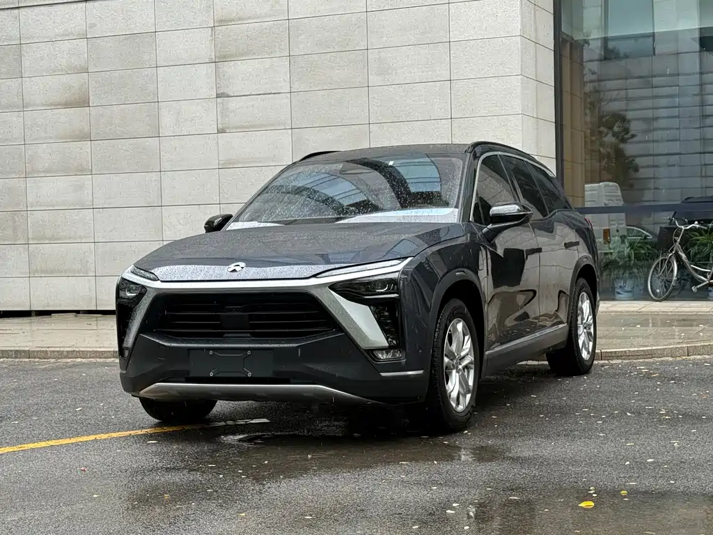NIO ES8 2022