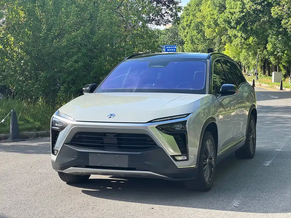 NIO ES8 2020