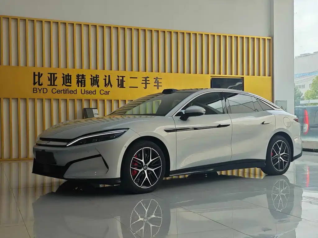 BYD Han L 2025