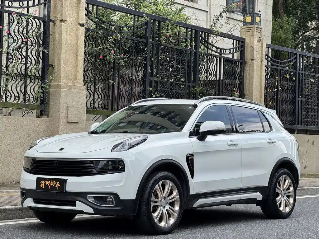 Lynk & Co 01 2019