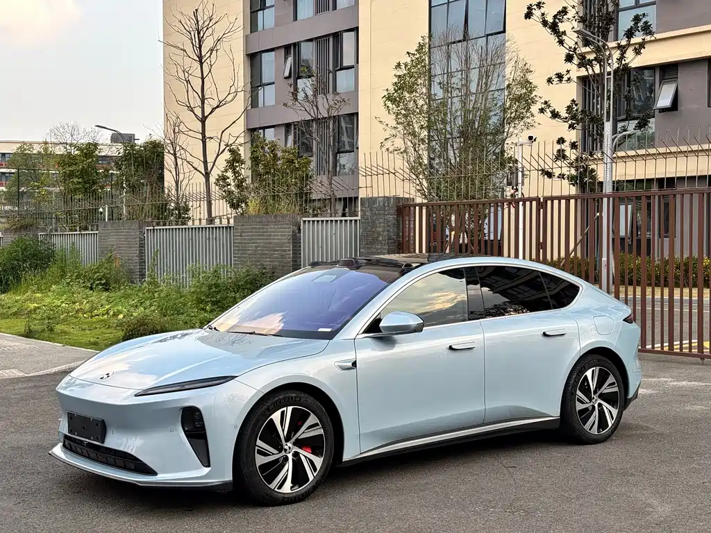 NIO ET5 2023
