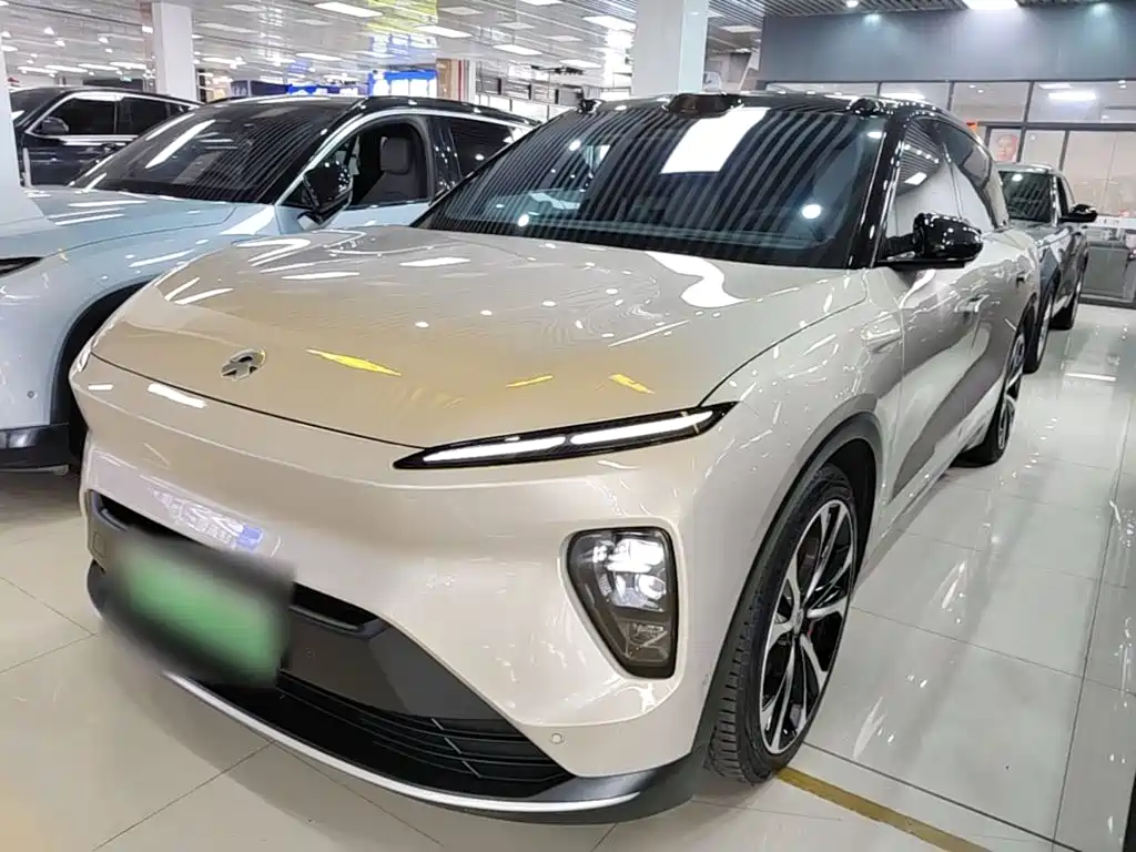 NIO ES8 2024