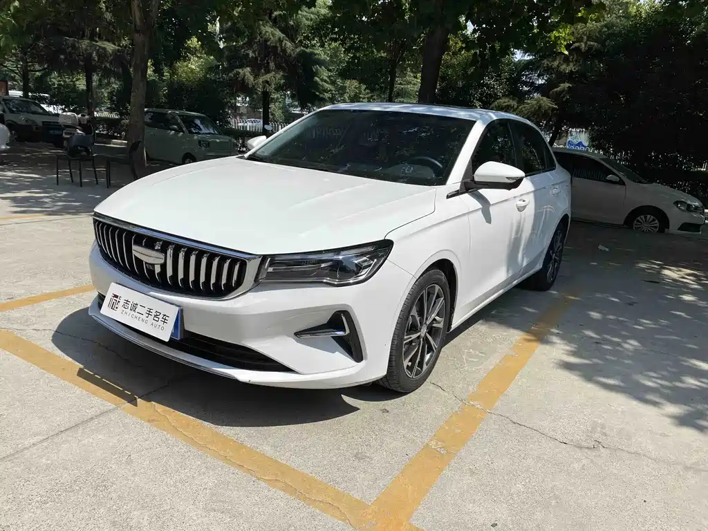 Geely Emgrand 2025