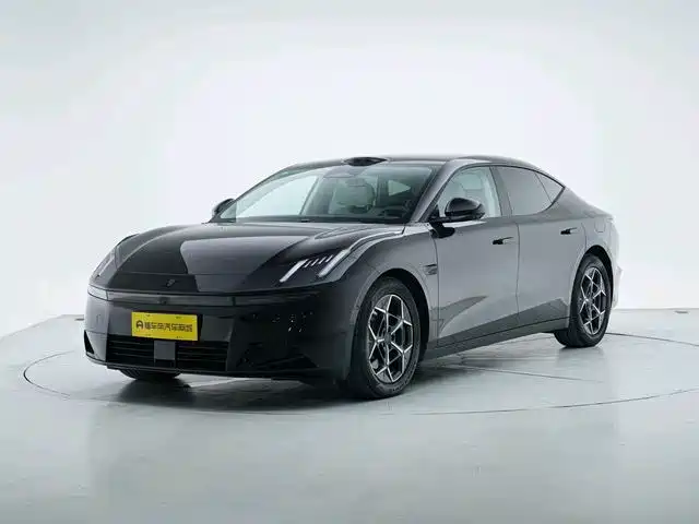 Lynk & Co 10 2025