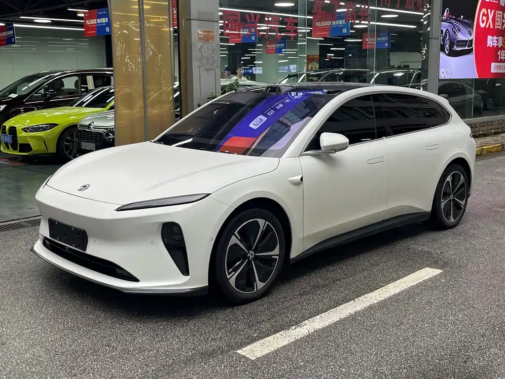 NIO ET5T 2025