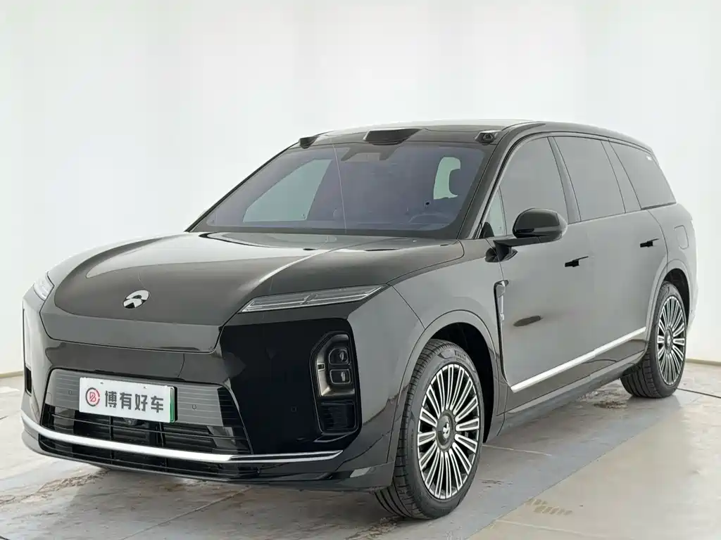 NIO ES8 2025