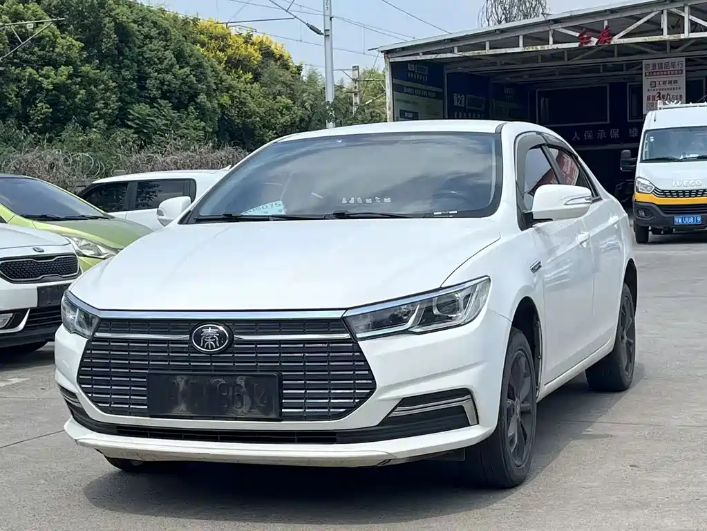 BYD Qin NEV 2022