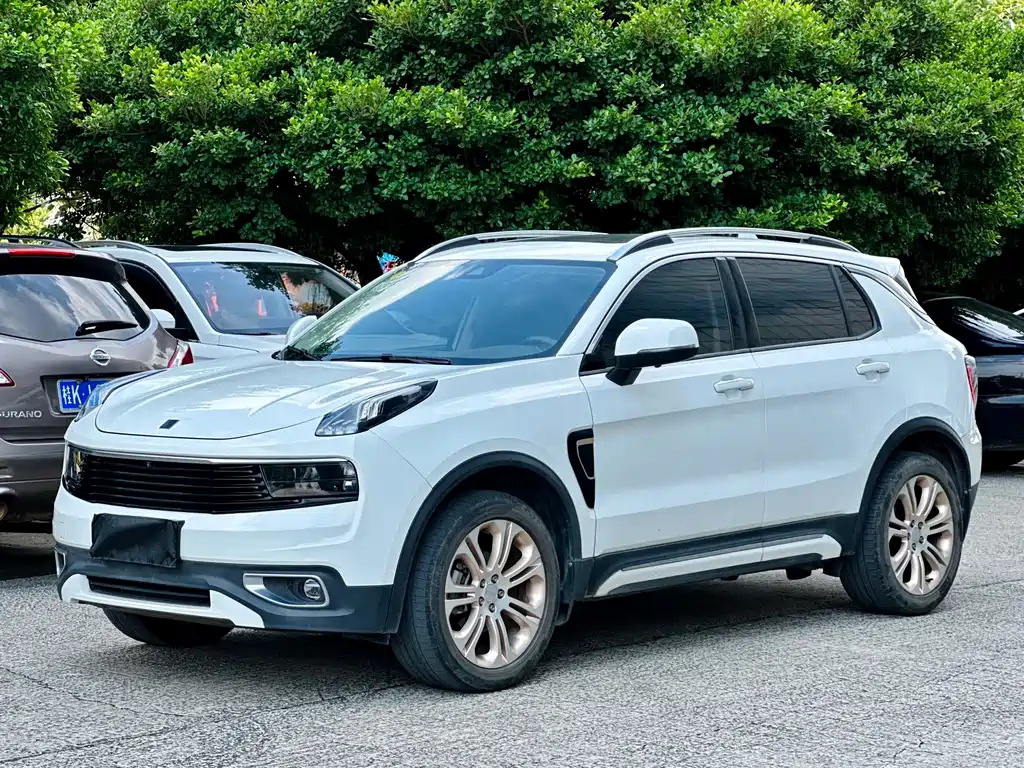 Lynk & Co 01 2018