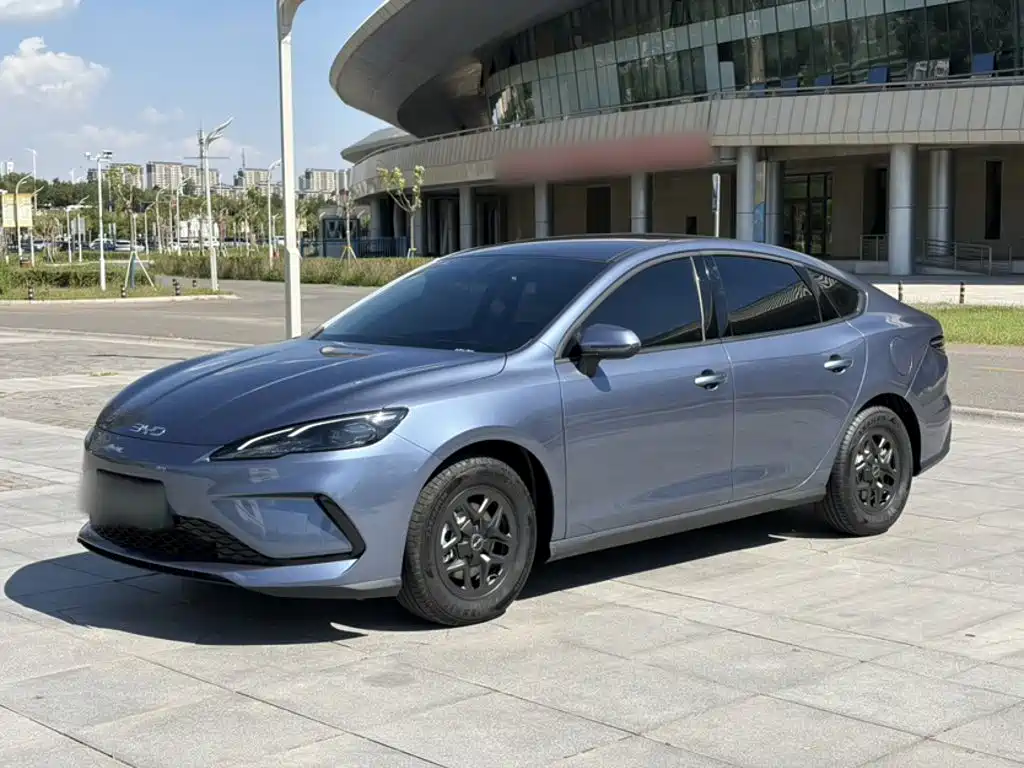 BYD Seal 05 DM-i 2025